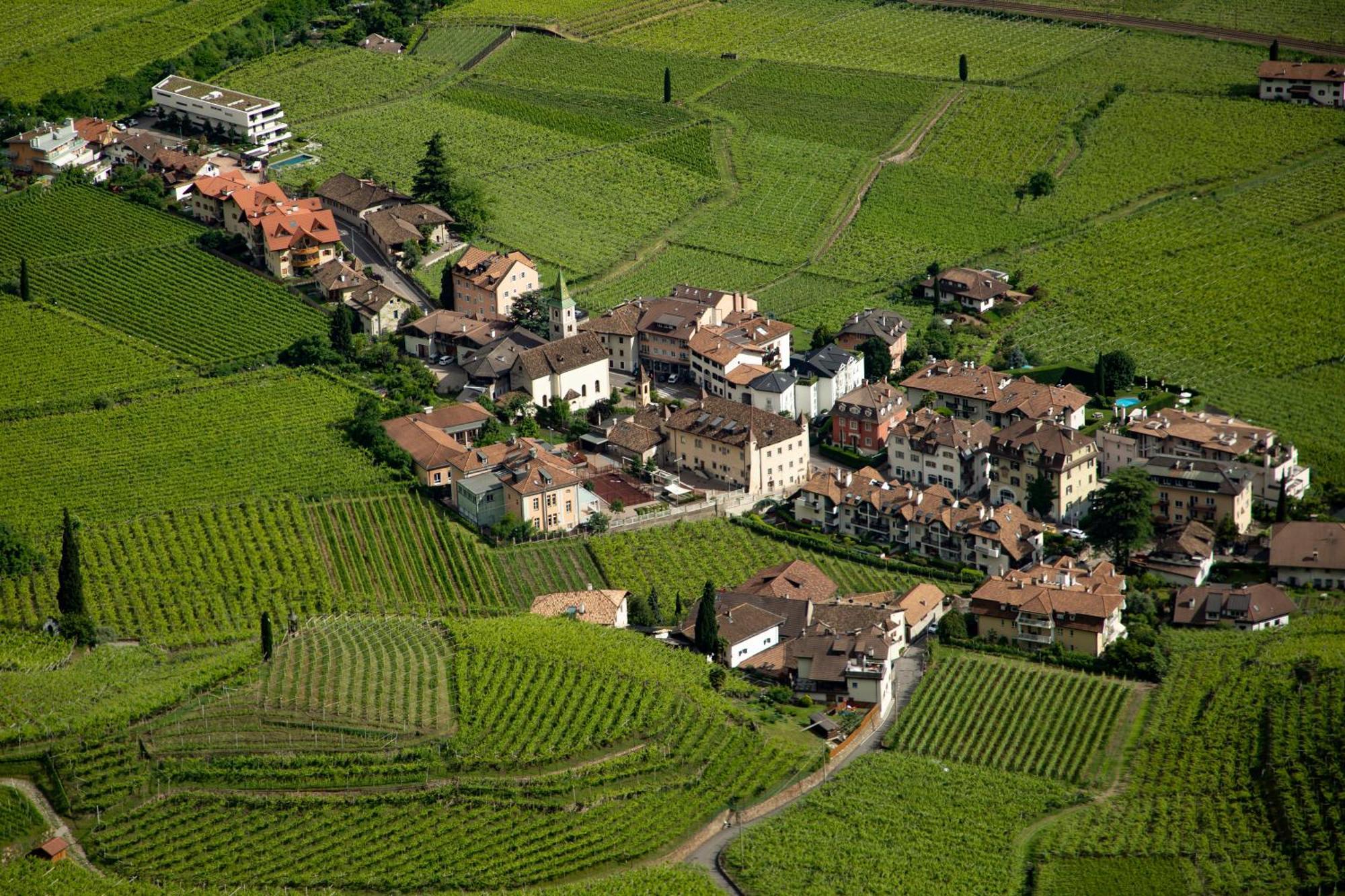 Hotel Magdalener Hof Bolzano Ngoại thất bức ảnh